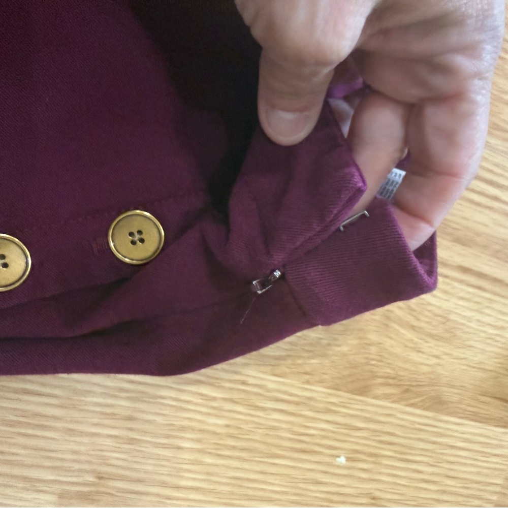 Banana Republic Sloan Sailor Pants Burgundy Skinny Fit Gold Buttons Size 6 - Picture 7 of 9